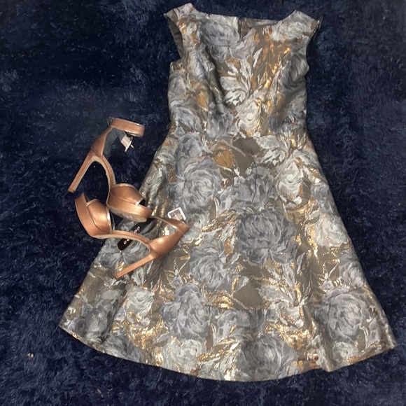 Ellen Tracy Dress - Picture 4 of 4